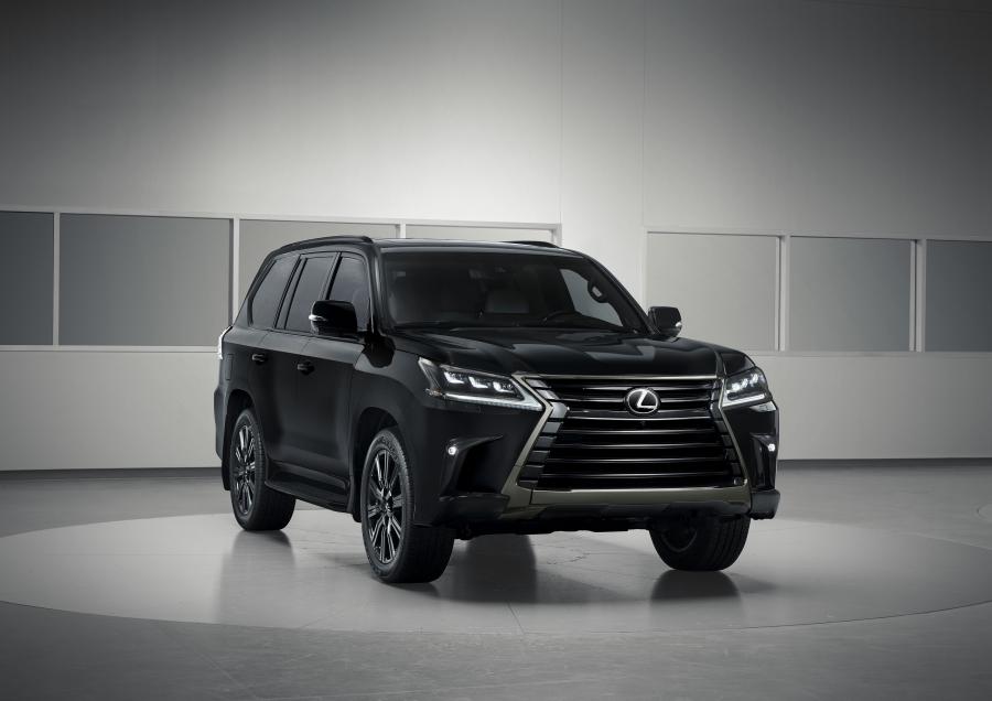  Lexus LX570 Inspiration Series (URJ200) 2018 года  (NA) (фото 1 из 9)